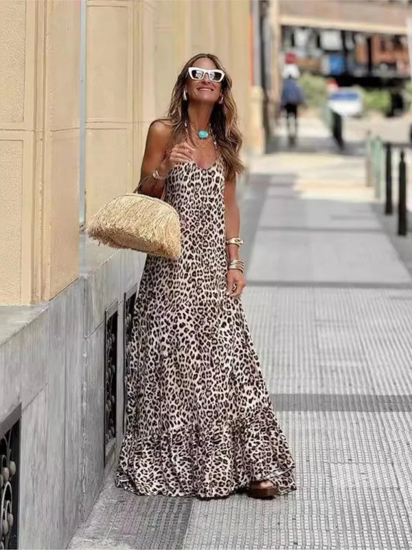 Vestidos longos com decote halter e estampa de leopardo